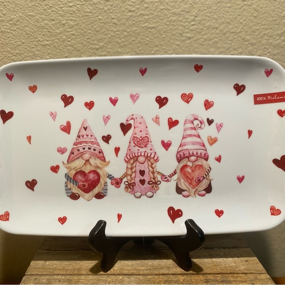 Valentine’s Day Gnome Platter, Large Valentine Gnomes & Heart Melamine Platter - Picture 9 of 10